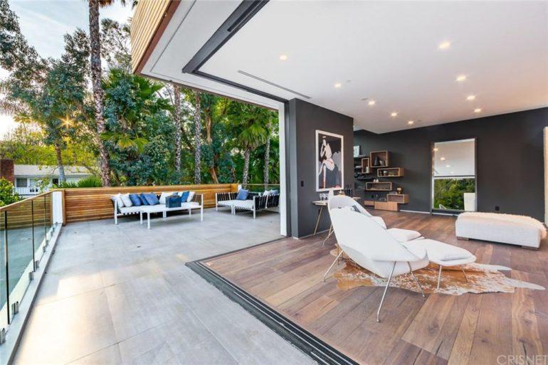 tagreuters.com2019binary_MT1VRTP0JWE8BV-FILEDIMAGE