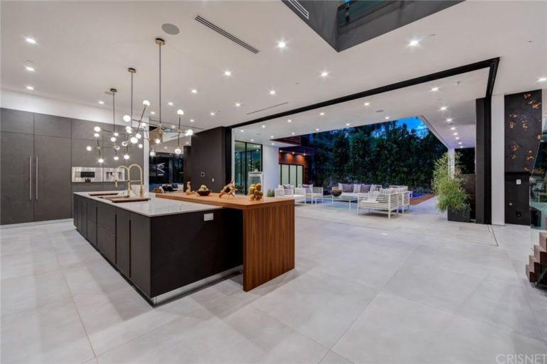 tagreuters.com2019binary_MT1VRTP0JWE8C3-FILEDIMAGE