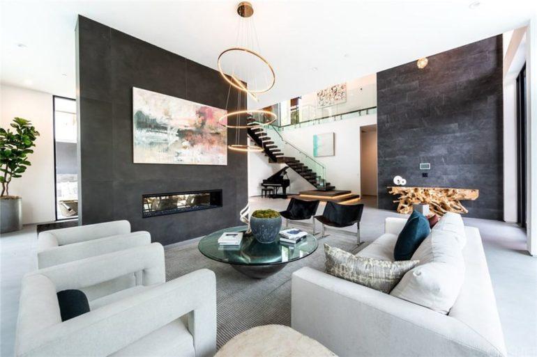 tagreuters.com2019binary_MT1VRTP0JWE8C7-FILEDIMAGE