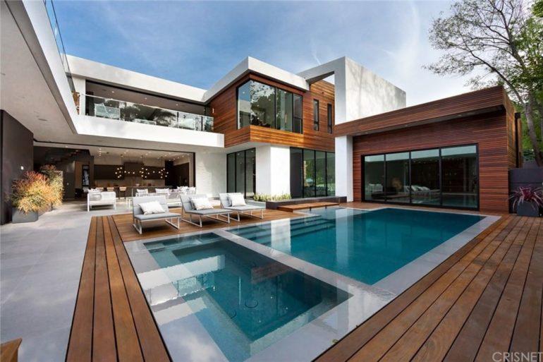 tagreuters.com2019binary_MT1VRTP0JWE8C9-FILEDIMAGE