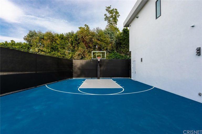 tagreuters.com2019binary_MT1VRTP0JWE8CA-FILEDIMAGE