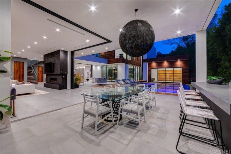 tagreuters.com2019binary_MT1VRTP0JWE8CC-FILEDIMAGE