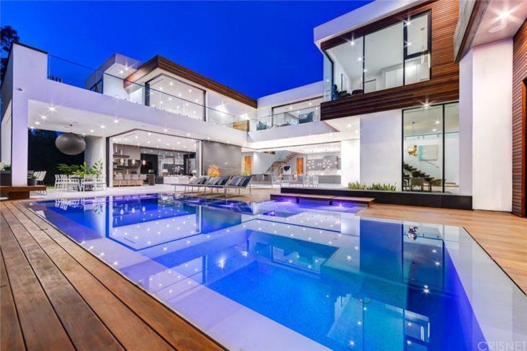 tagreuters.com2019binary_MT1VRTP0JWE8CE-FILEDIMAGE