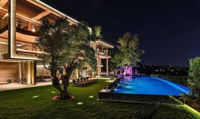 tagreuters.com2019binary_MT1VRTP0JWECNG-BASEIMAGE