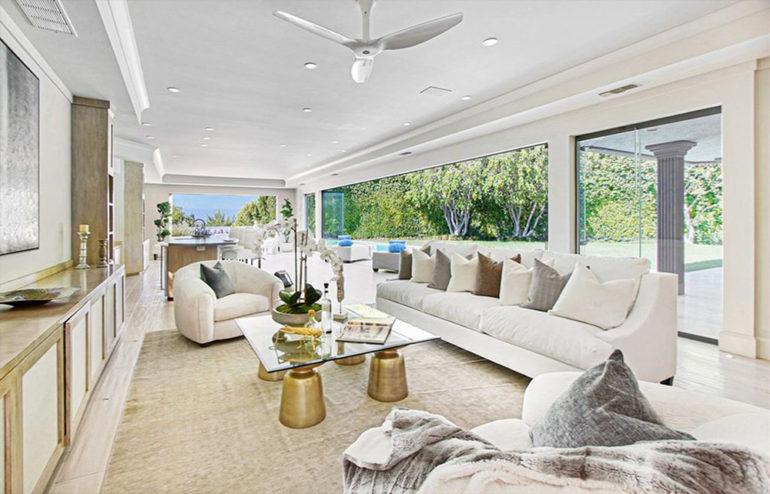 tagreuters.com2019binary_MT1VRTP0JWEECA-FILEDIMAGE