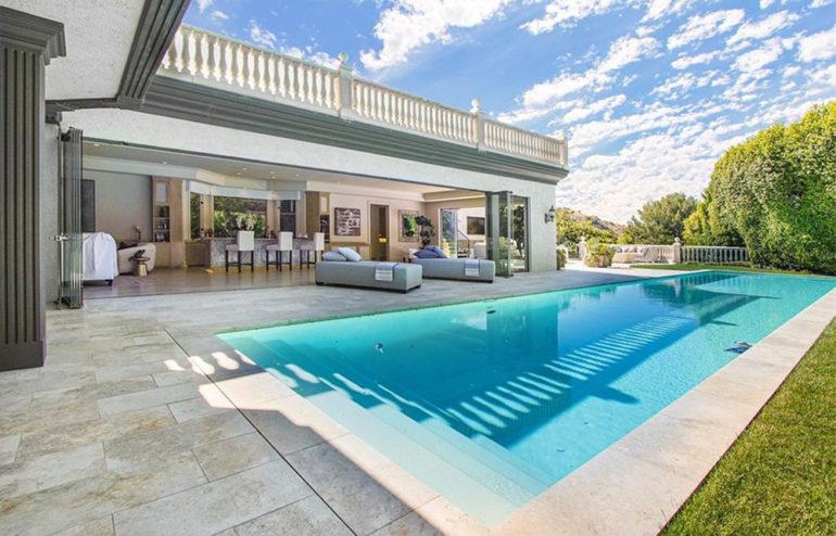 tagreuters.com2019binary_MT1VRTP0JWEECD-FILEDIMAGE