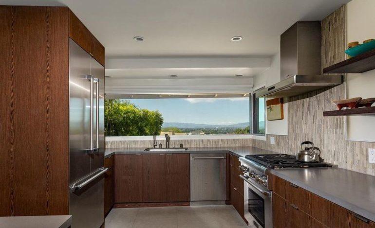 tagreuters.com2019binary_MT1VRTP0JWEL44-FILEDIMAGE