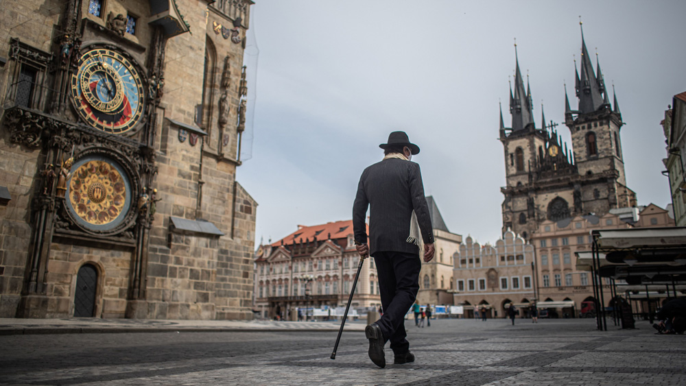 tagreuters.com2020binary_MT1VRTP0KF1L2L-FILEDIMAGE