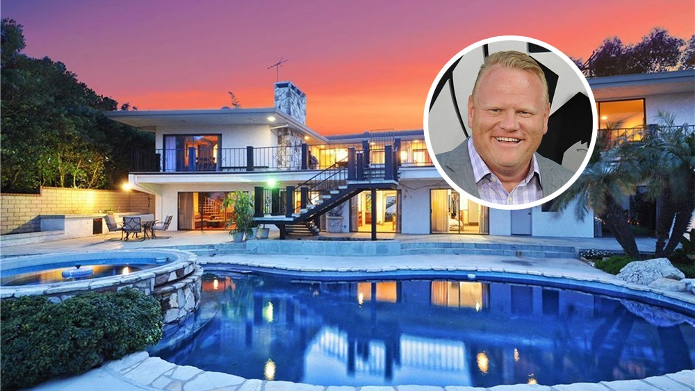 tagreuters.com2020binary_MT1VRTP0KF1L7H-FILEDIMAGE