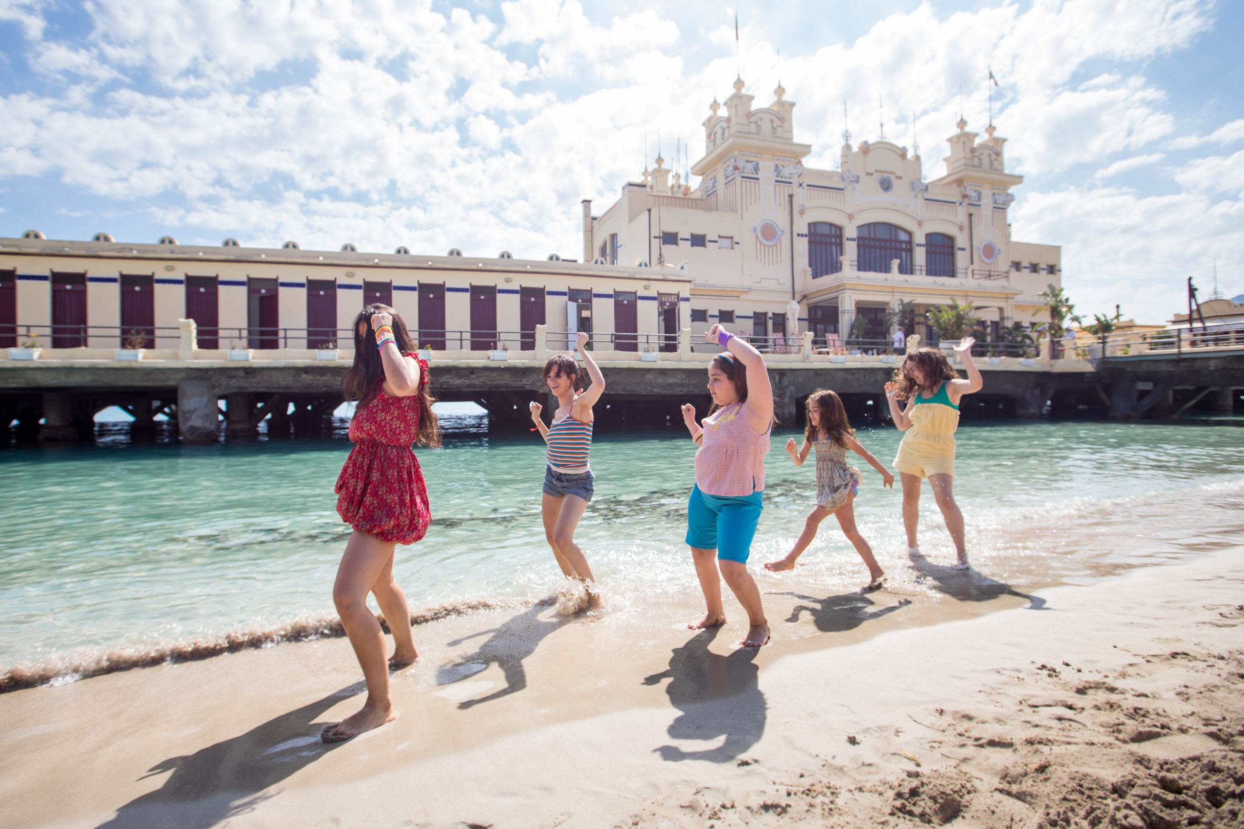 tagreuters.com2020binary_MT1VRTP0KF1R76-FILEDIMAGE