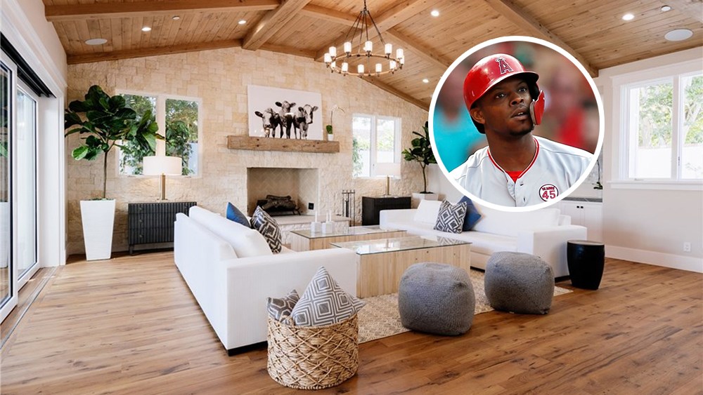 tagreuters.com2020binary_MT1VRTP0KF1V7H-FILEDIMAGE